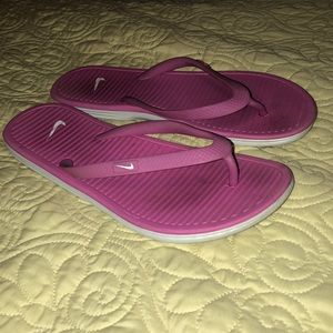 Nike Flip Flops